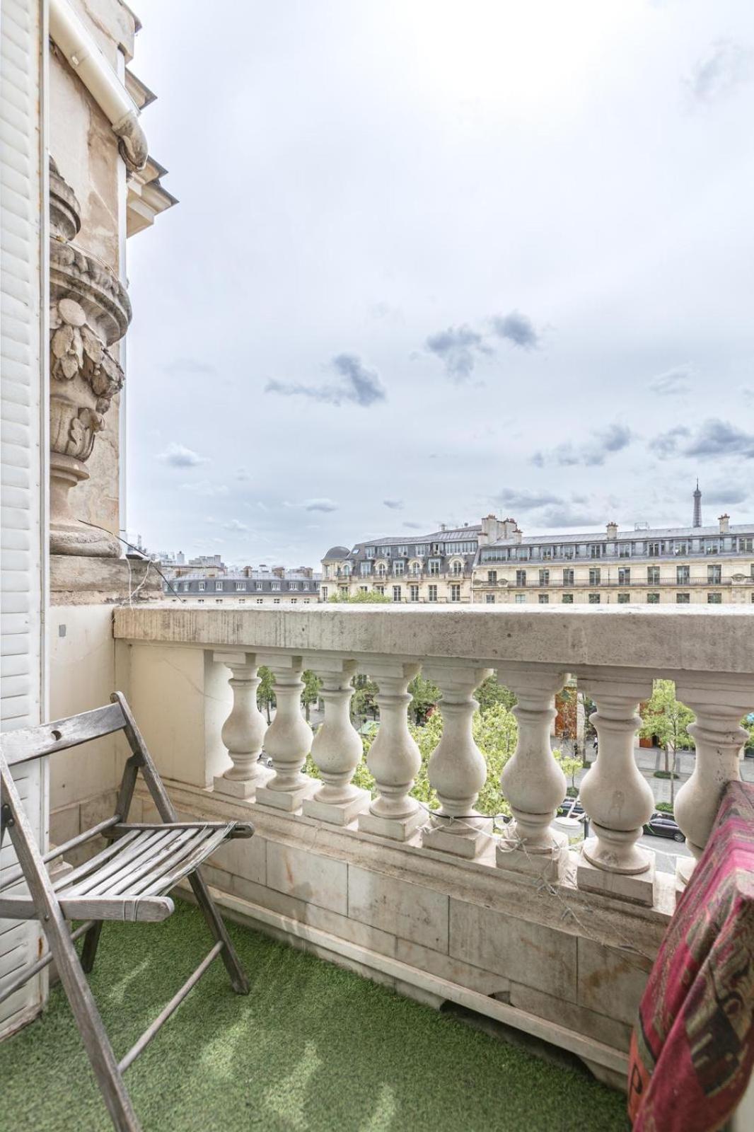 Elysees Vip Apartment