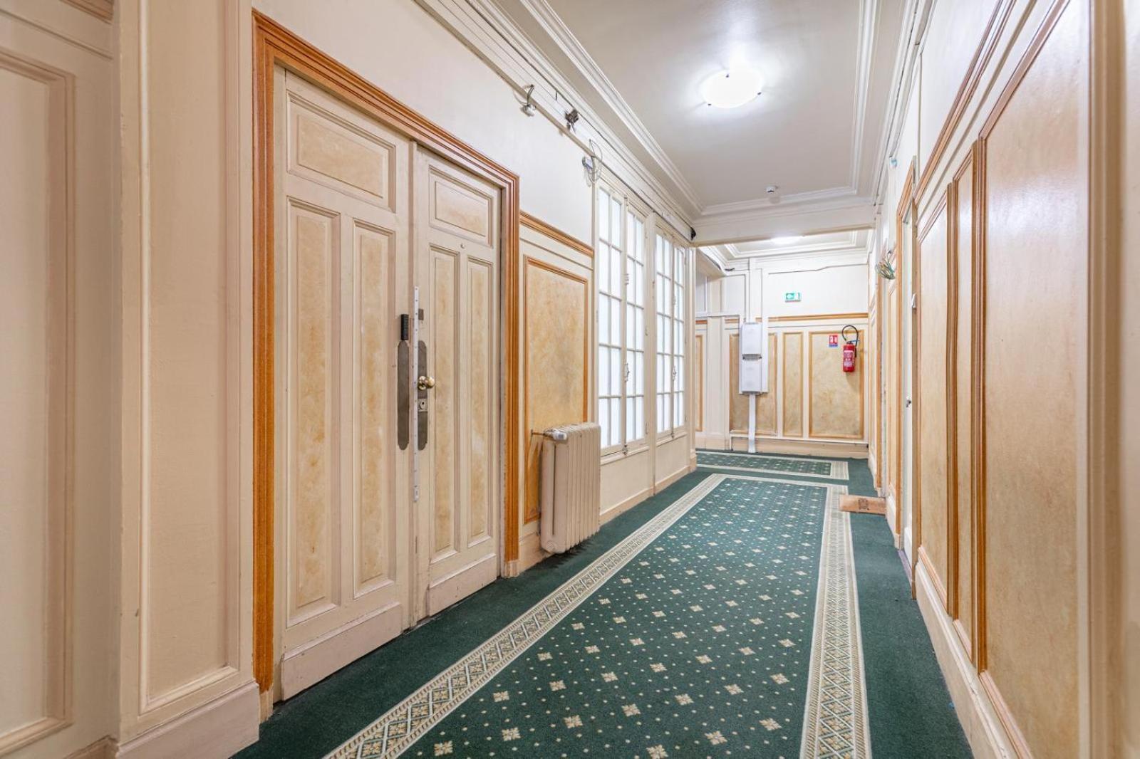 Apartment Elysees Vip *